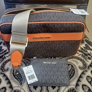 Michael Kors Crossbody & ID/Coin Wallet